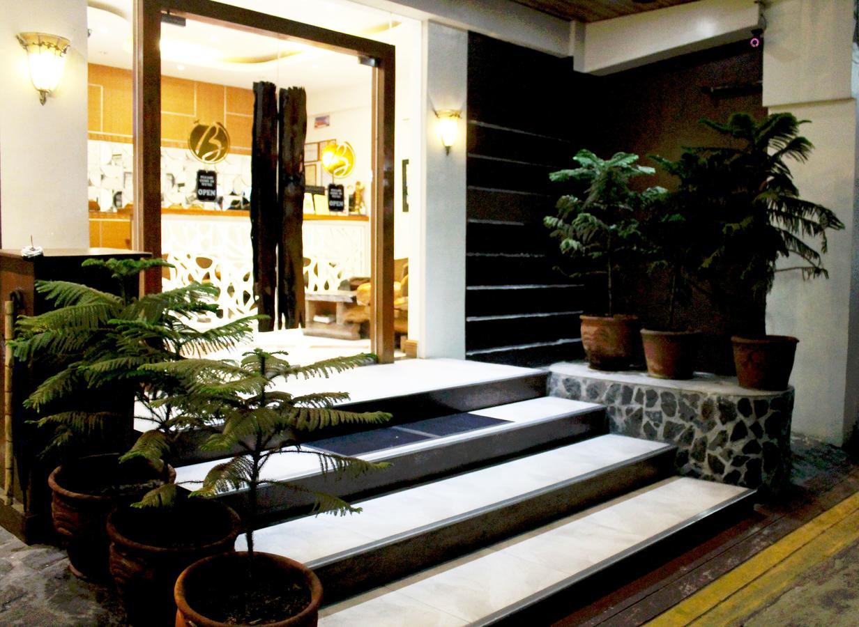 Belgian Suites Manila Esterno foto