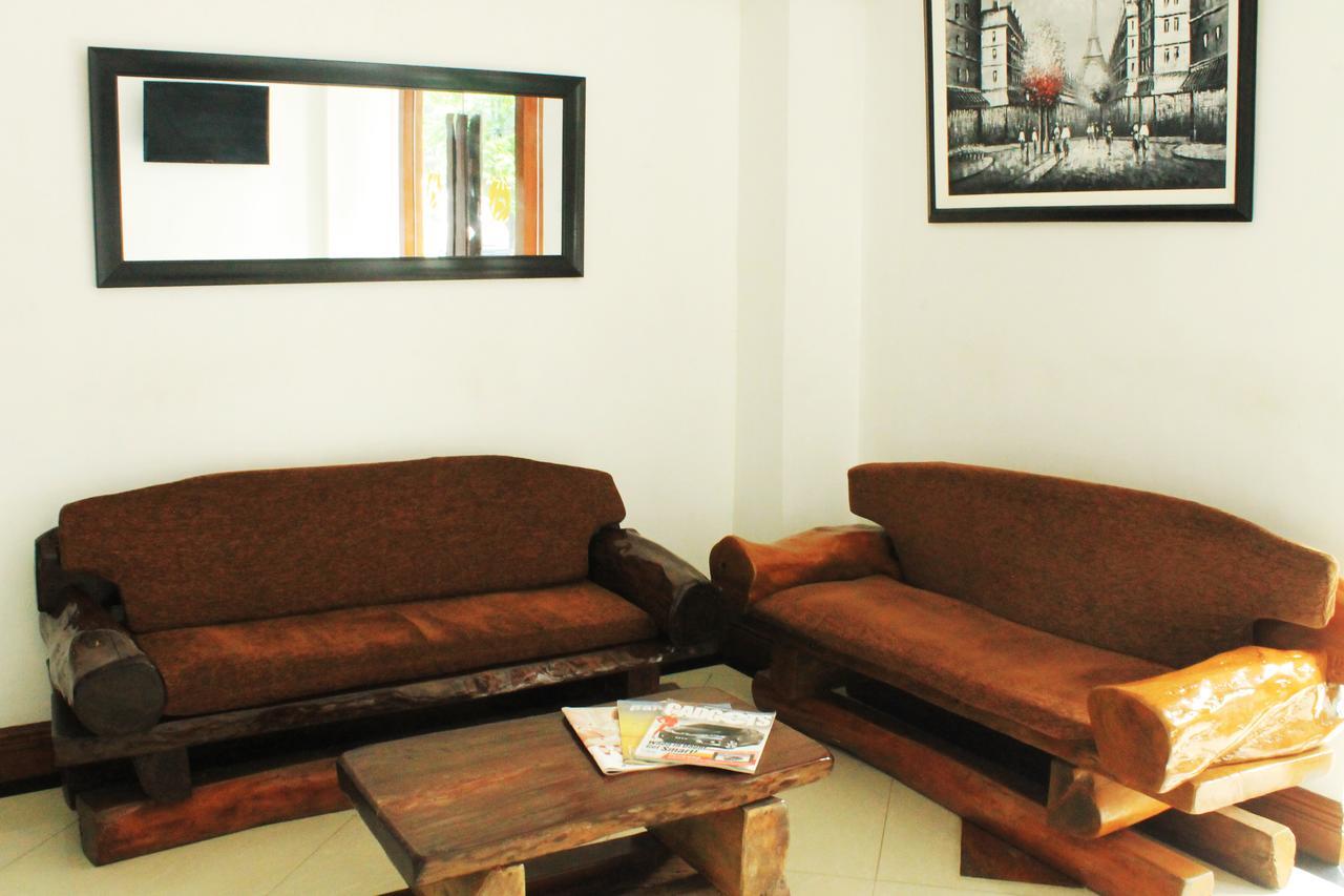 Belgian Suites Manila Esterno foto